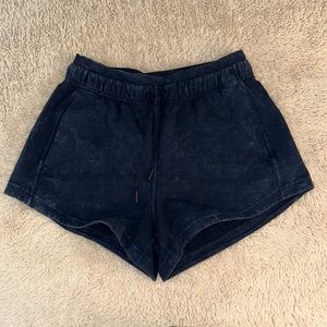 LULULEMON INNER GLOW SHORTS